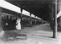 151301, Afbeelding van een stoomtrein met internationale slaaprijtuigen van de I.S.G. (Internationale Schlafwagen Gesellschaft) als D-trein van London (via Vlissingen, Hannover, Magdeburg, Leipzig) naar Dresden op het station van de Staatsspoorwegen te Vlissingen., Onbekend