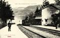 Voici une série de cartes postales anciennes de Molinges (Jura).


595 - MOLINGES (Jura) - La Gare et le Train.