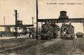 13 - AULNOYE (Nord) - La gare - Vue partielle du dépôt - Editeur : L. Couture à Hautmont.