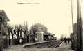 TRAPPES (S. et O.) - La Gare - Arrivée d'un train.