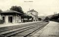 LIVERDUN (Meurthe et Moselle) - Intérieur de la gare - Arrivée d'un train - Editeur : Minal, buraliste.