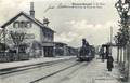 MOULIN-GALANT (Commune de Corbeil) - La Gare - Arrivée du train de Paris.