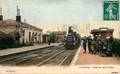 LE PERRAY (S. et O.) - Intérieur de la gare - Arrivée d'un train - Editeur : Ch. Benoiston.