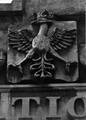 153972, Detail van de voorgevel van het N.S.-station Valkenburg te Valkenburg: het stadswapen van Aken., Nederlandse Spoorwegen, fotograaf