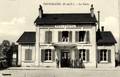 NEUFCHATEL (Pas-de-Calais) - La cour de la gare.