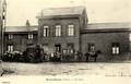 GRAVELINES (Nord) - La cour de la gare - Editeur : A. Marcq, photographe.