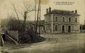 11 - SAINT-CHERON (Seine et Oise) - La cour de la gare et le souterrain.