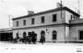 Ce sujet présente une série de cartes postales anciennes de "Arles - Gares et Trains" (Bouches-du-Rhône)
