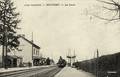 BEYNOST (Ain) - La gare et le train.