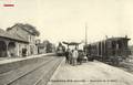 VARENNES sur ALLIER (Allier) - Intérieur de la gare - Les Trains.