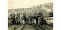 LE PUY (Haute-Loire) - Le Dépôt des Locomotives et le Personnel.