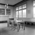 153707, Interieur van het N.S.-station Nunspeet te Nunspeet: wachtkamer., Nederlandse Spoorwegen, fotograaf