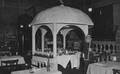 160486, Interieur van de stationsrestauratie van het N.S.-station Zwolle te Zwolle met kerstversieringen., Nederlandse Spoorwegen, fotograaf