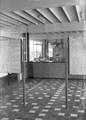 152477, Interieur van het N.S.-station Hardinxveld-Giessendam te Hardinxveld-Giessendam: hal met loketbalie., Nederlandse Spoorwegen, fotograaf