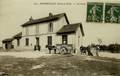 501 - ANGERVILLE (S.-et-O.) - La cour de la gare - Editeur : Lamotte.