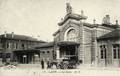 13 - LAON (Aisne) - La cour de la gare.