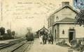 MAREIL sur MAULDRE (Seine et Oise) - La gare - Arrivée d'un train - Collection : Avisse.