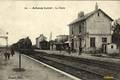 501 - ARTENAY (Loiret) - La Gare et le Train.