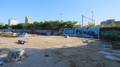 833824, Gezicht op het skatepark De Yard 2.0, op het terrein van het voormalige Expeditieknooppunt PostNL aan de Mineurslaan te Utrecht, met op de achtergrond enkele gebouwen bij station Utrecht Centraal., Goosen, D.C., fotograaf