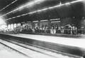 154590, Gezicht op de perrons en de perronkap van het N.S.-station Amsterdam Weesperpoort te Amsterdam., Nederlandse Spoorwegen, fotograaf