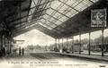 LA ROCHE sur YON (Vendée) - Gare des Chemins de Fer (sous la marquise) - Editeur : R.Bergevin à La Rochelle n°3799.