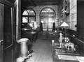 166683, Interieur van het N.S.-station Amsterdam Weesperpoort te Amsterdam: tractiebureau., Nederlandse Spoorwegen, fotograaf