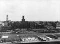154526, Gezicht op het emplacement aan de zuidzijde van het N.S.-station Utrecht C.S. te Utrecht vanaf het gebouw van het CVI (Centrum voor Informatieverwerking, Croeselaan 22) met op de achtergrond het 3e Administratiegebouw van de Nederlandse Spoorwegen (Hoofdgebouw III)., Nederlandse Spoorwegen, fotograaf
