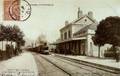 DIE (Drôme) - La gare à l'arrivée du train de 9 heures - Editeurs : Artiges et MTIL n°1317.