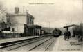 ROSNY sur SEINE (Seine et Oise) - La Gare et le Train.