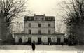 TOURNUS (S.-et-L.) - La cour de la Gare - Numéro 32.