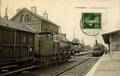 FOURMIES (Nord) - Intérieur de la gare - Croisement de deux trains - Editeur : L.S. à Hautmont.