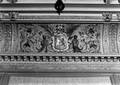 156756, Afbeelding van een wapen in de wachtkamer van het Koninklijk paviljoen van het N.S.-station Den Haag H.S. te Den Haag., Nederlandse Spoorwegen, fotograaf