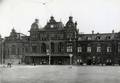 155104, Gezicht op het H.S.M.-station Den Haag H.S. te Den Haag., Nederlandse Spoorwegen, fotograaf