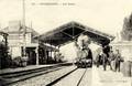 13 - PICQUIGNY (Somme) - La gare et le train.