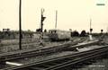 NOYELLES (Somme) - Un autorail démarre de la gare.