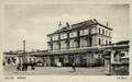 122 - NIORT (Deux-Sèvres) - La cour de la gare.