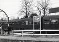 169442, Gezicht op de spoorwegovergang in de Soestdijkerstraatweg te Hilversum, bij het N.S.-station Hilversum Sportpark., Nederlandse Spoorwegen, fotograaf
