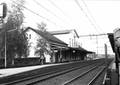 150558, Gezicht op de perronzijde van het N.S.-station Nijkerk te Nijkerk., Nederlandse Spoorwegen, fotograaf