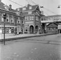 155880, Gezicht op de perronzijde van het N.S.-station Woerden te Woerden., Nederlandse Spoorwegen, fotograaf