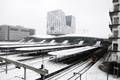 846608, Gezicht op het Centraal Station te Utrecht, vanaf de Moreelsebrug, tijdens winterse omstandigheden., Het Utrechts Archief, fotograaf