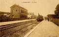 Voici une série de cartes postales anciennes de la commune de Longueville-sur-Scie.

LONGUEVILLE sur SCIE (S.I.) - Un train stationne en gare de Longueville - Editeur : Gosselin n°7.