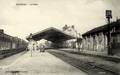 SAVENAY (Loire-Inférieure) - Intérieur de la gare, côté voies avec la marquise - Collection : Juhel.