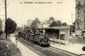 14 - COLOMBES - Les quais de la gare et le train - Editeur : ELD.