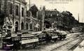 AMIENS (Somme) - La Gare Saint-Roch - Soldats enlevant les décombres.