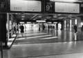 170518, Interieur van het N.S.-station Utrecht C.S. te Utrecht: Stationsstraverse., Tappen, E., fotograaf