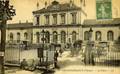 10 - CHATELLERAULT (Vienne) - La cour de la gare - Editeur : LL.