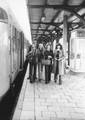 171386, Afbeelding van treinreizigers (modellen) bij een trein op een perron van het N.S.-station Utrecht C.S. te Utrecht., Nederlandse Spoorwegen, fotograaf