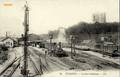 60 - ETAMPES (Seine et Oise) - La Gare intérieure - Départ d'un Train.