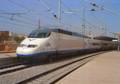 Espagne.. Cordoba.. Cordoue.. Train à Grande Vitesse.. AVE quittant la Gare de Cordoba pour Séville
