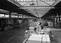 163938, Interieur van de douaneloods bij het N.S.-station Nijmegen te Nijmegen., Nederlandse Spoorwegen, fotograaf